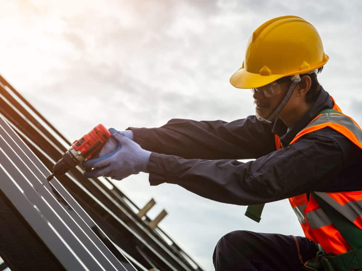 Essential Questions to Ask a Roofer Before Hiring